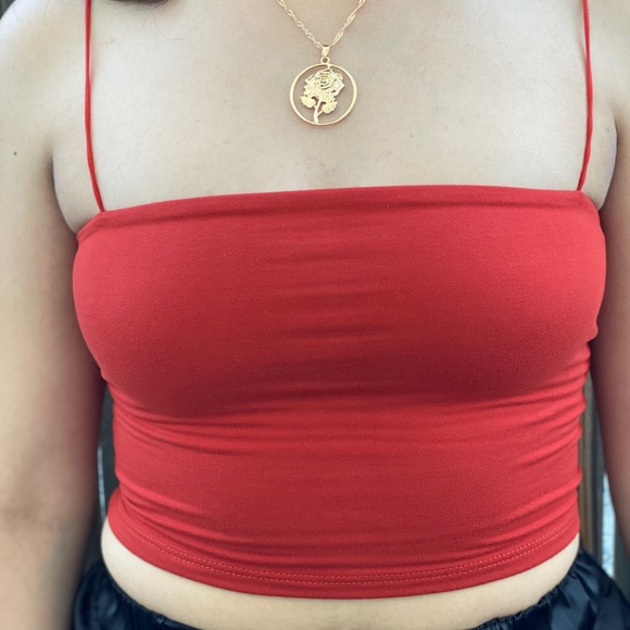 NWT TUBULAR STRAPS BASIC DOUBLE LAYERED CROP TOP - Picture 2 of 6